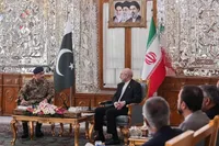 دیدار فرمانده ارتش پاکستان با قالیباف