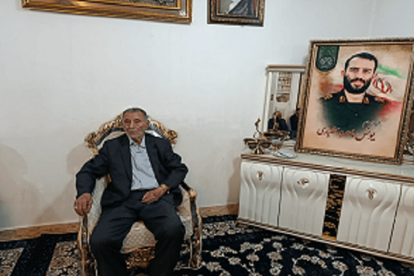 تقدیم مدال طلای آسیا به خانواده شهید ماهروبختیاری