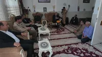 فیلم/دیدار «سرهنگ حرزاده» با ایثارگر اشکذری ارتش جمهوری اسلامی ایران