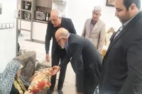 دیدار مسئول دفتر حفظ آثار دفاع مقدس قزوین و معاون فرمانداری البرز با خانواده شهید فیض‌الله خلخالی