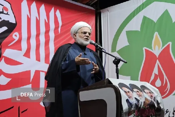 راه رهبر شهید، راه عزت، مقاومت و ایستادگی در برابر سلطه‌گران است