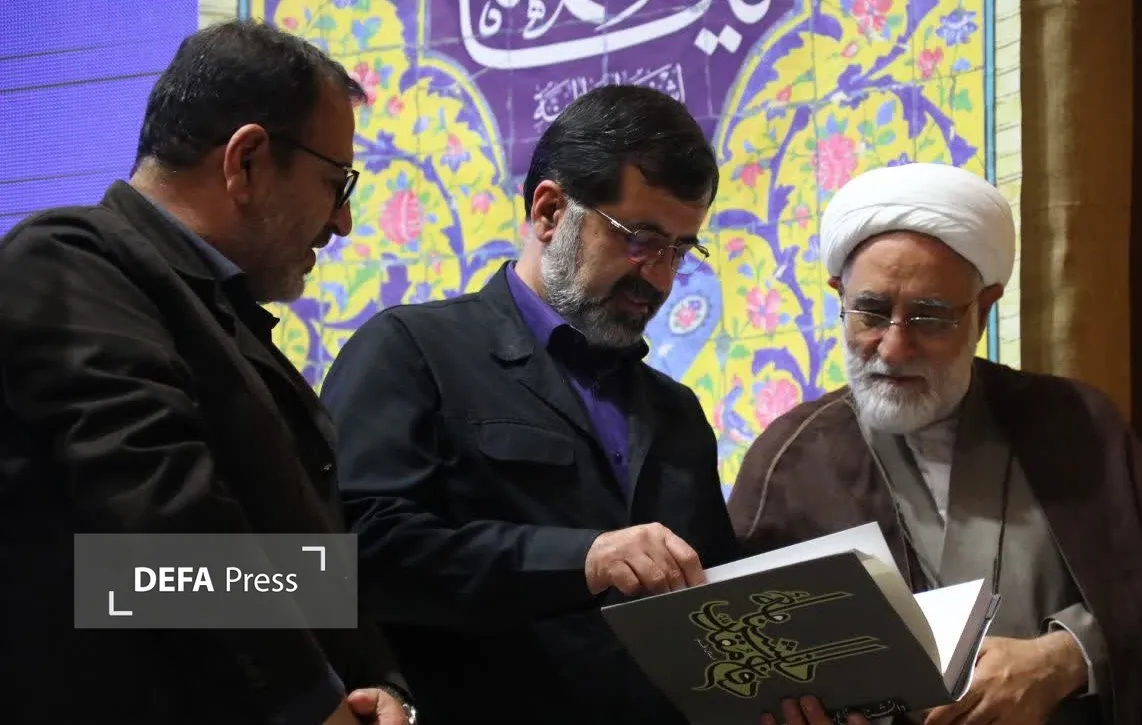 رونمایی از نخستین جلد دانشنامه دفاع مقدس