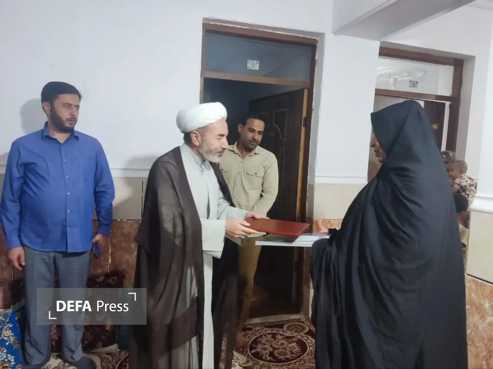 دیدار حجت الاسلام رضایی با خانواده شهدا