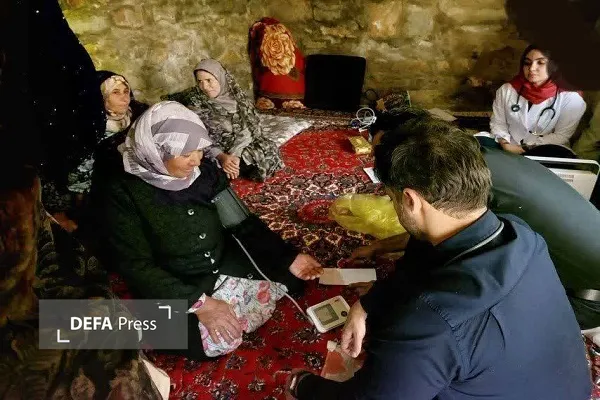 اعزام گروه‌های جهادی پزشکی به مناطق عشایرنشین چناران