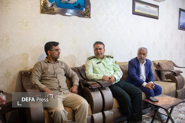 دیدار از خانواده شهید نمرودی دیدار از خانواده شهید نمرودی