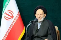 مهم‌ترین خدمت نیروی انتظامی نگه‌داشتن مردم در ریل قانون است
