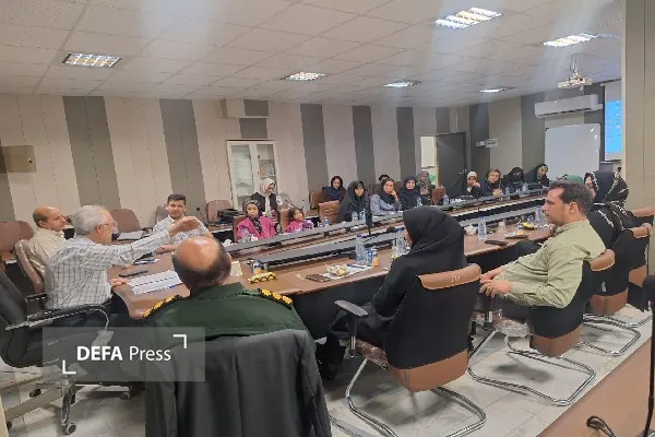 کارگاه آموزش نویسندگی «روایت پایداری» در قروه کردستان برگزار شد کارگاه آموزش نویسندگی «روایت پایداری» در قروه کردستان برگزار شد