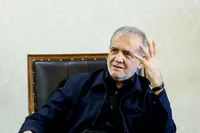 پزشکیان: ما در حال دفاع مشروع از خود هستیم/ قهرمان در برابر تهدید کشور سر خم نمی‌کند
