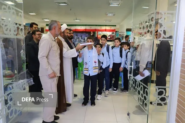 زنگ ایثار و مهر در مدارس موعود با حضور فرمانده سپاه استان