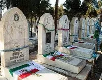 فیلم/ گفت‌وگو با دختری که عشق به شهدا او را مسلمان کرده است