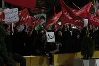 تلاطم اراده ملت در میدان شهدا؛ بیعت حماسی مردم با رهبری جدید و فریاد مبارزه با استکبار جهانی