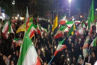 فیلم/ هفتادو پنجمین شب اجتماع باشکوه مردم خراسان‌شمالی با حضور کاروان زندگی در میدان