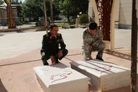 تجدید میثاق دبیر ستاد مرکزی راهیان نور کشور با شهدای گمنام مرکز فرهنگی دفاع مقدس ارومیه