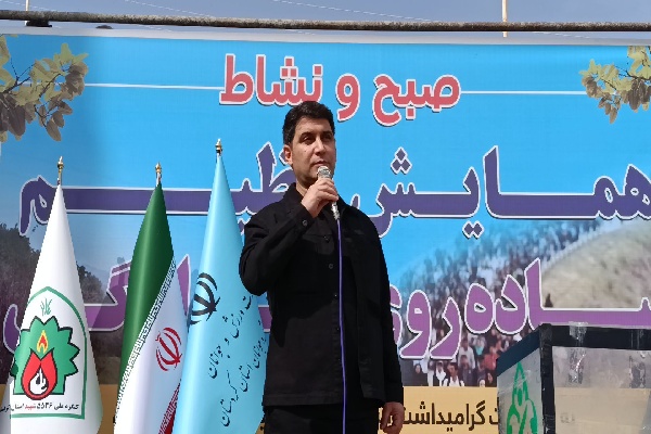 استاندار کردستان: وحدت مذاهب و نگاه فرهنگی میراث سفر رهبر شهید به کردستان بود