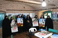 نمایشگاه عکس و کتاب دفاع مقدس در خانه هنرمندان البرز برگزار شد