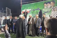 تجلیل از خانواده‌های شهدای سوم خرداد در تجمعات شبانه قم+ تصاویر