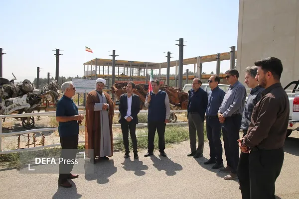 کارکنان اداره پست استان از موزه دفاع مقدس و مقاومت خراسان شمالی بازدید کردند