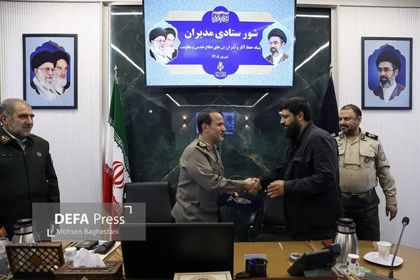 سردار کارگر از مدیرعامل سازمان بهشت زهرا (س) تهران تقدیر کرد