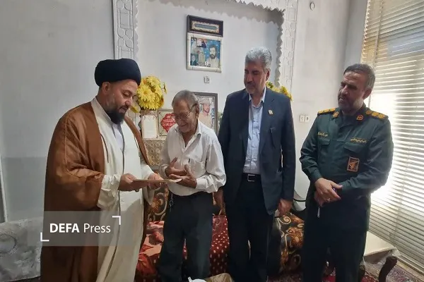 سرکشی مسئولان زارچ از خانواده شهدای دفاع مقدس+ تصاویر