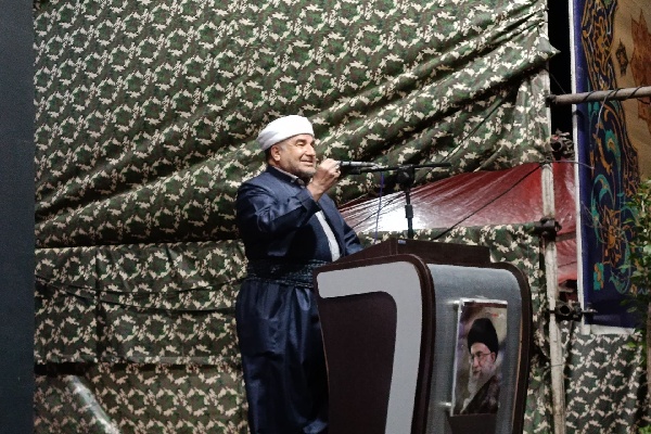 عالم اهل سنت کردستان بر وحدت ملی در برابر تهدیدات بین‌المللی تأکید کرد