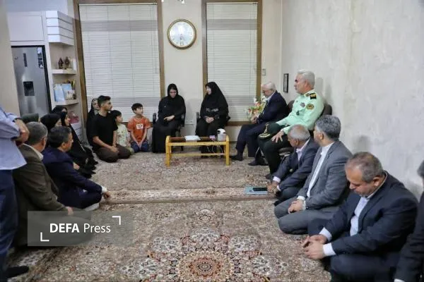دیدار با خانواده شهدا