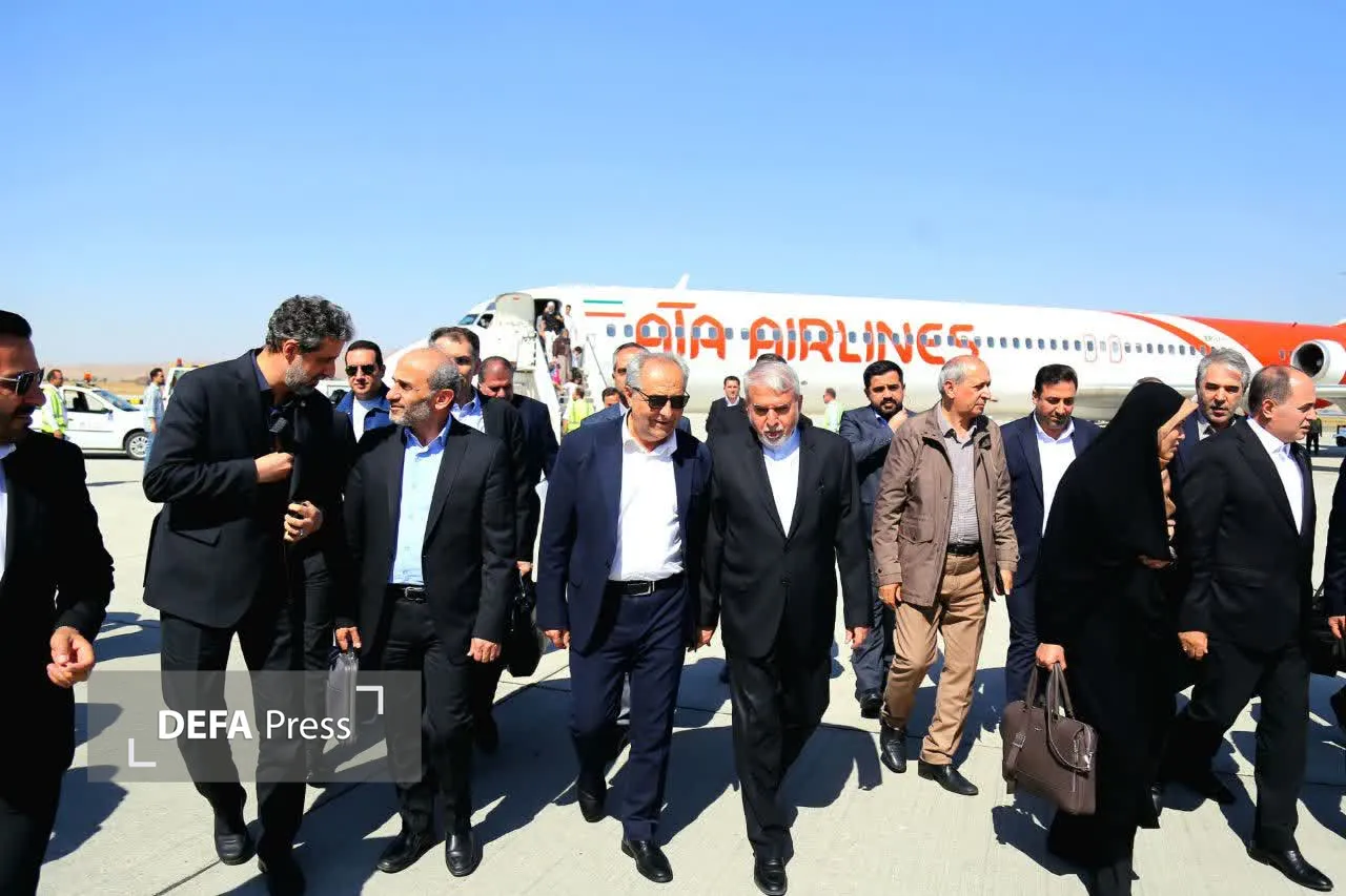 وزرای «جهاد کشاورزی»، «میراث فرهنگی، گردشگری و صنایع دستی» و «رییس سازمان صدا و سیما» وارد تبریز شدند