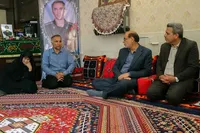 شهدای پاسدار، پرچمداران عزت و استقامت نظام هستند