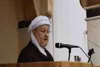 ماموستا قادری: سپاه همواره بازوی توانمند نظام و پناهگاه مردم بوده است