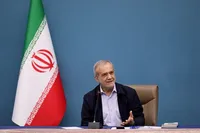 پزشکیان: ملت ایران در برابر دشمن سر خم نمی‌کند/ مذاکره به معنای تسلیم نیست