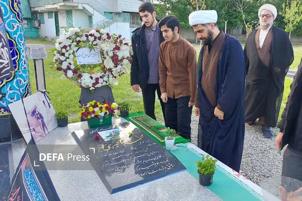 شهید خلبان سرهنگ محمد اکبری روشن شهید خلبان سرهنگ محمد اکبری روشن