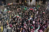 تصاویر/ ایلامیان بار دیگر جلوه‌ای از وفاداری و بصیرت را به نمایش گذاشتند