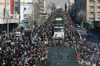 فیلم/ تشییع شهدای گمنام در تهران