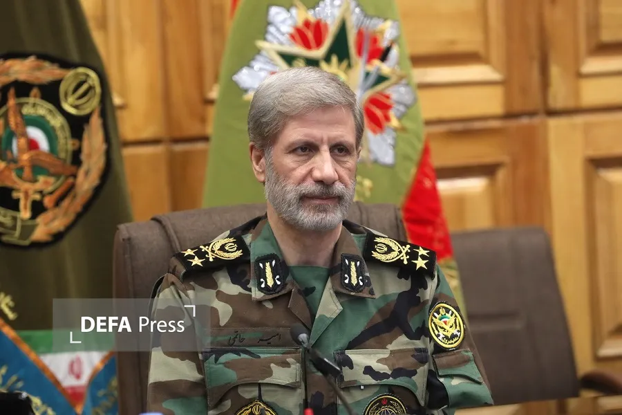 سرلشکر حاتمی: رئیس جمهور صدای صلابت ملت مبعوث و شجاع ایران بود