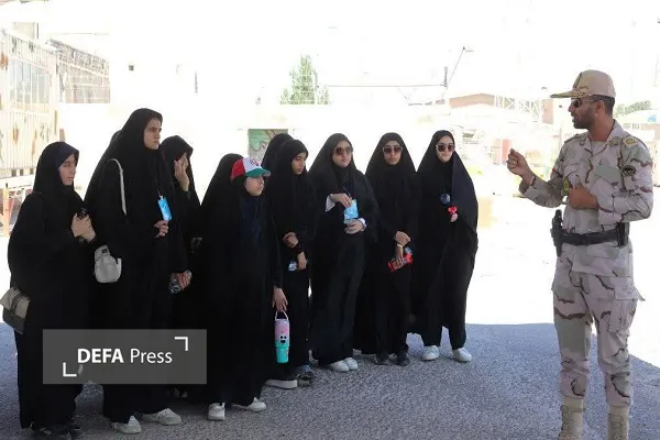 دانش‌آموزان تایبادی با توانمندی‌های مرزبانان شرق کشور آشنا شدند