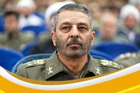 فوتوتیتر/ ساخت شناورهای جدید و حضور موثر در اقیانوس‌ها بیانگر اقتدار دریایی ایران است