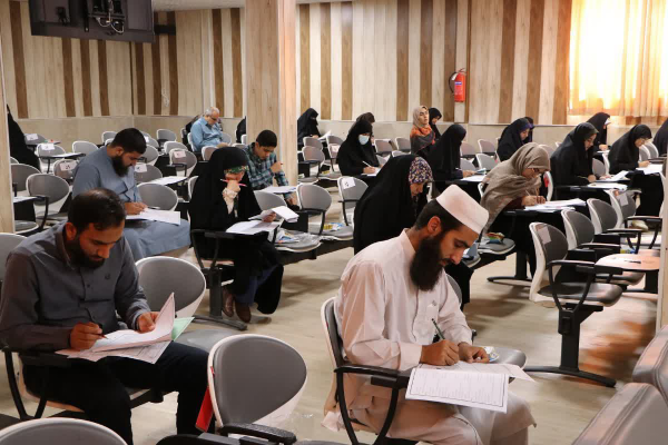 رقابت حفاظ هرمزگانی در آزمون اعطای مدرک تخصصی قرآن کریم رقابت حفاظ هرمزگانی در آزمون اعطای مدرک تخصصی قرآن کریم