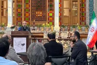 رروح‌الامین نمایشگاه «اتود» را به «ماکان نصیری» تقدیم کرد