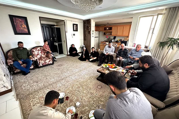 عیادت و دلجویی از خانواده مجروح حادثه راهپیمایی کیانمهر