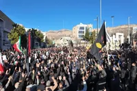 فیلم/ تجمع بزرگ ایلامیان در سوگ امام امت