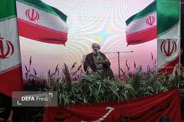 جامعه با حفظ فرهنگ ایثار و شهادت در برابر تهدید‌ها مقاوم‌تر می‌شود