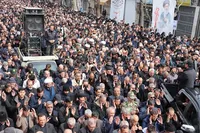 تصاویر/ مراسم تشییع و اقامه نماز بر پیکر مطهر ۱۳ شهید اقتدار آذربایجان شرقی
