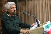 صوت/ مداحی حاج صادق آهنگران درباره دوران دفاع مقدس در حضور رهبر انقلاب