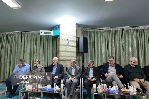 دیدار جامعه قرآنی با جانباز حسین محمدی