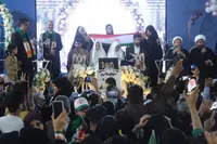 شروع زندگی زیر سایه پرچم رضوی / از فریاد مرگ بر آمریکا تا بله گفتن در تجمعات شبانه