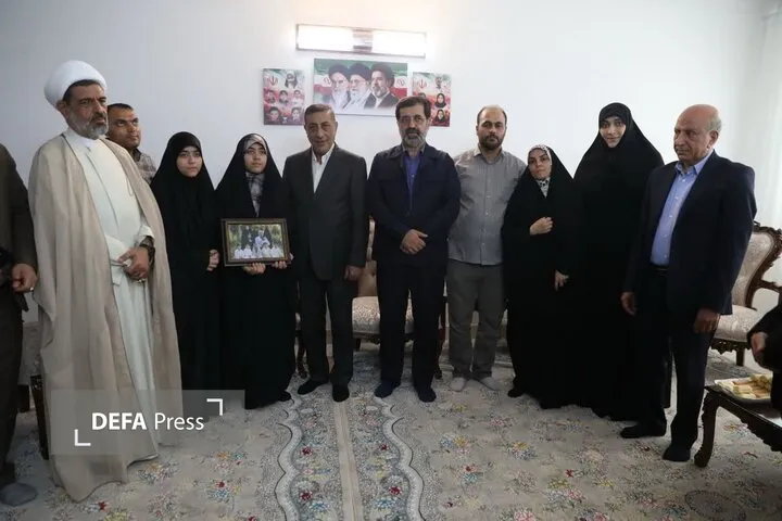 دیدار با خانواده شهید اسدزاده