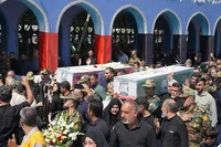 بدرقه پیکر مطهر ۴ شهید ارتش در اهواز