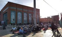 تصاویر/ نماز عید فطر در یادمان شهدای گمنام «خیابان آزادی»