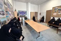 فکر و اندیشه بانوان، برهم‌زننده سیاست‌های دشمن است