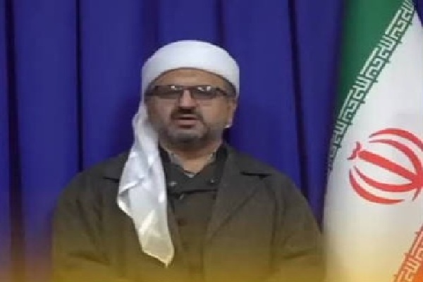 رهبر شهید انقلاب اسلامی در مسیر خدمت صادقانه خود را فدای ملت کردند رهبر شهید انقلاب اسلامی در مسیر خدمت صادقانه خود را فدای ملت کردند