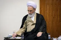 آیت الله اعرافی: امامین انقلاب تفسیر حیات‌بخش و حرکت‌آفرین از اسلام ارائه دادند